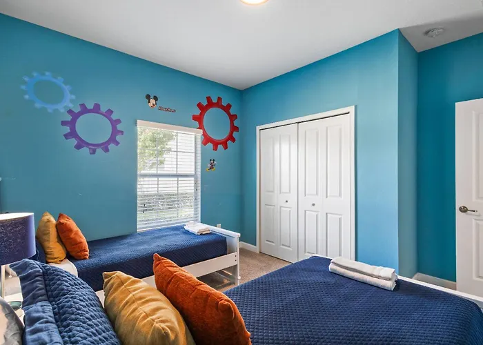 Amazing Townhome With Private Pool Sl4839